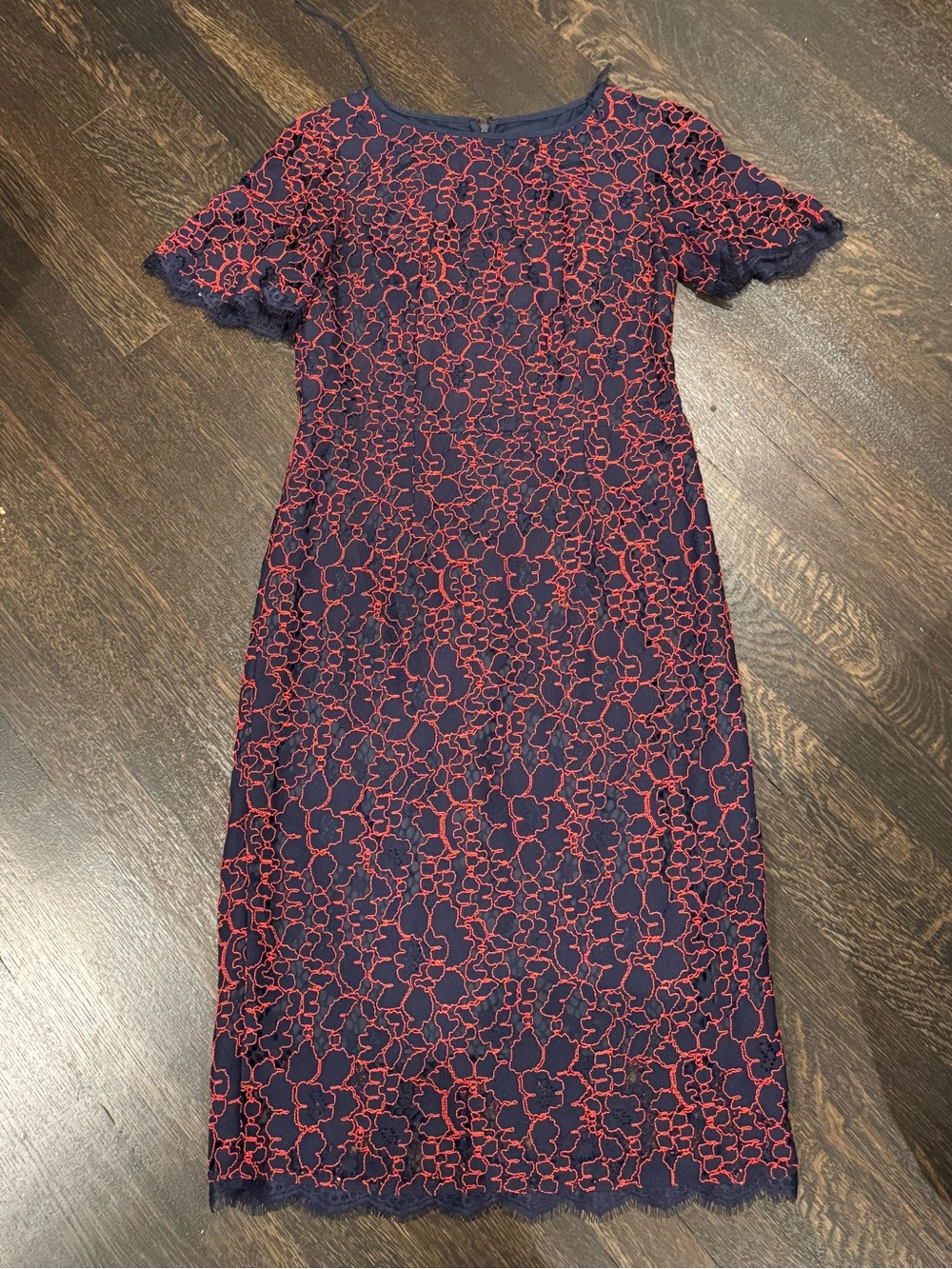 Adrianna Papell Navy Blue & Red Lace Flutter-Sleeve Sheath Dress - Size 6